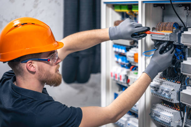 Best Emergency Electrical Repair  in Beverly, MA